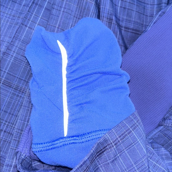 Woman’s Lululemon Blue Run Jacket | Ruffle Zip Front | Plaid Paneling | Size 6 - Picture 8 of 12